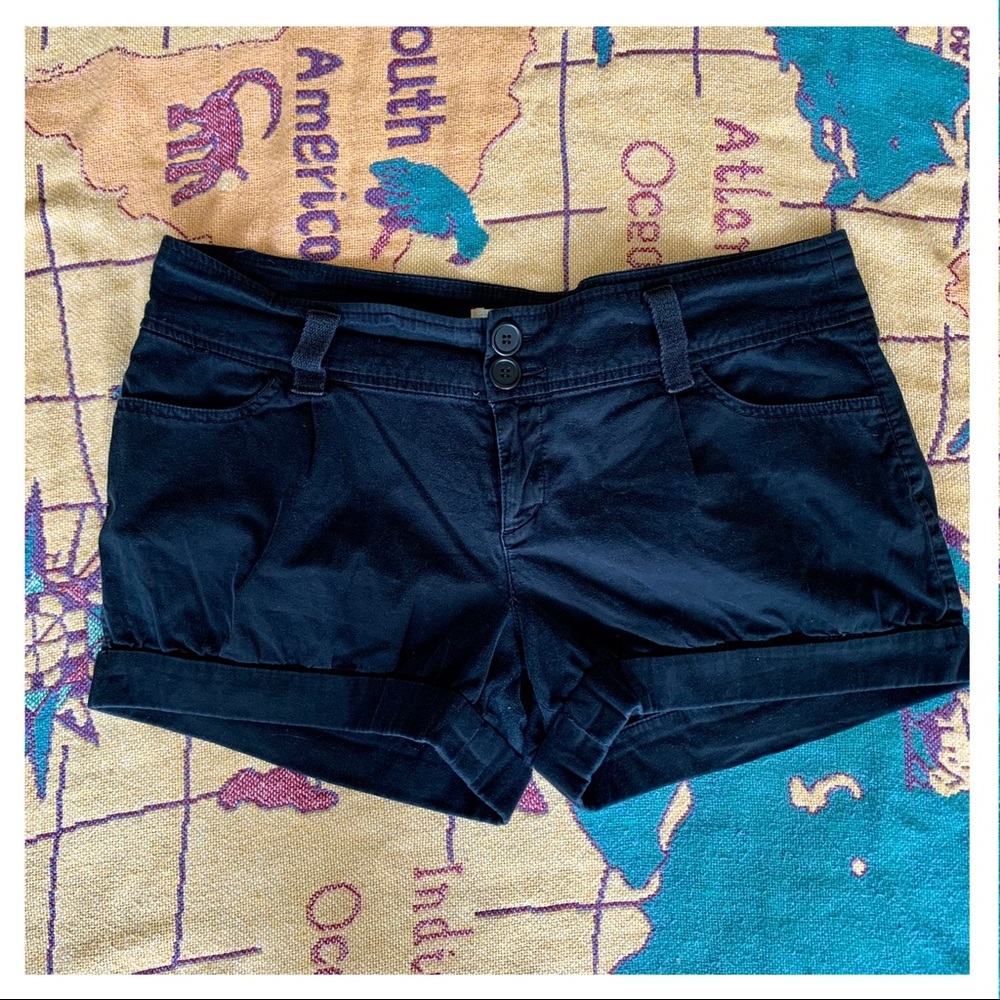 Stretchy Mid-Rise Cuffed Dress Shorts